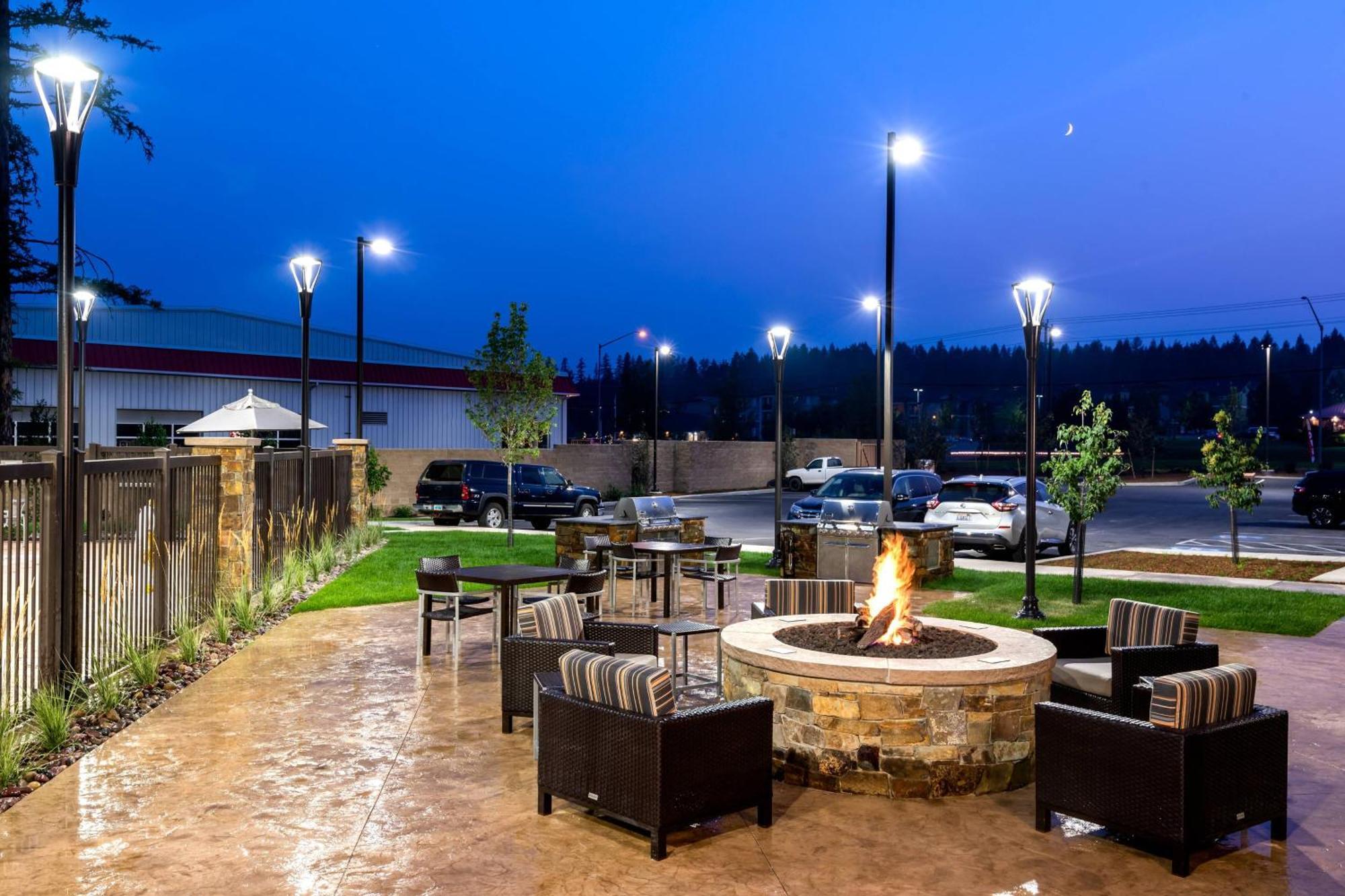 Towneplace Suites By Marriott Whitefish Bagian luar foto